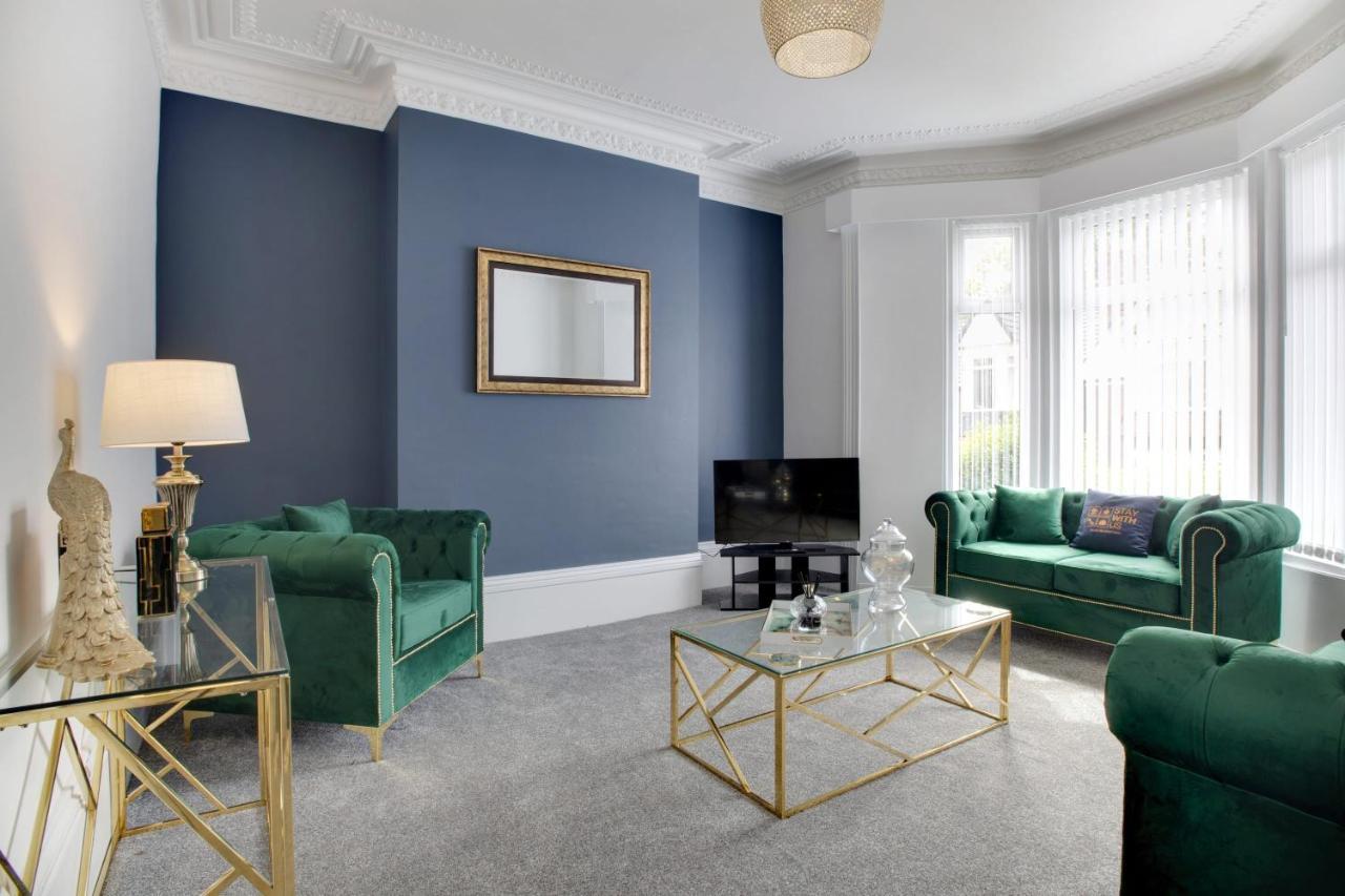 Stunning 4-Bedroom, 2 Bathrooms In Sunderland Sunderland  Bagian luar foto